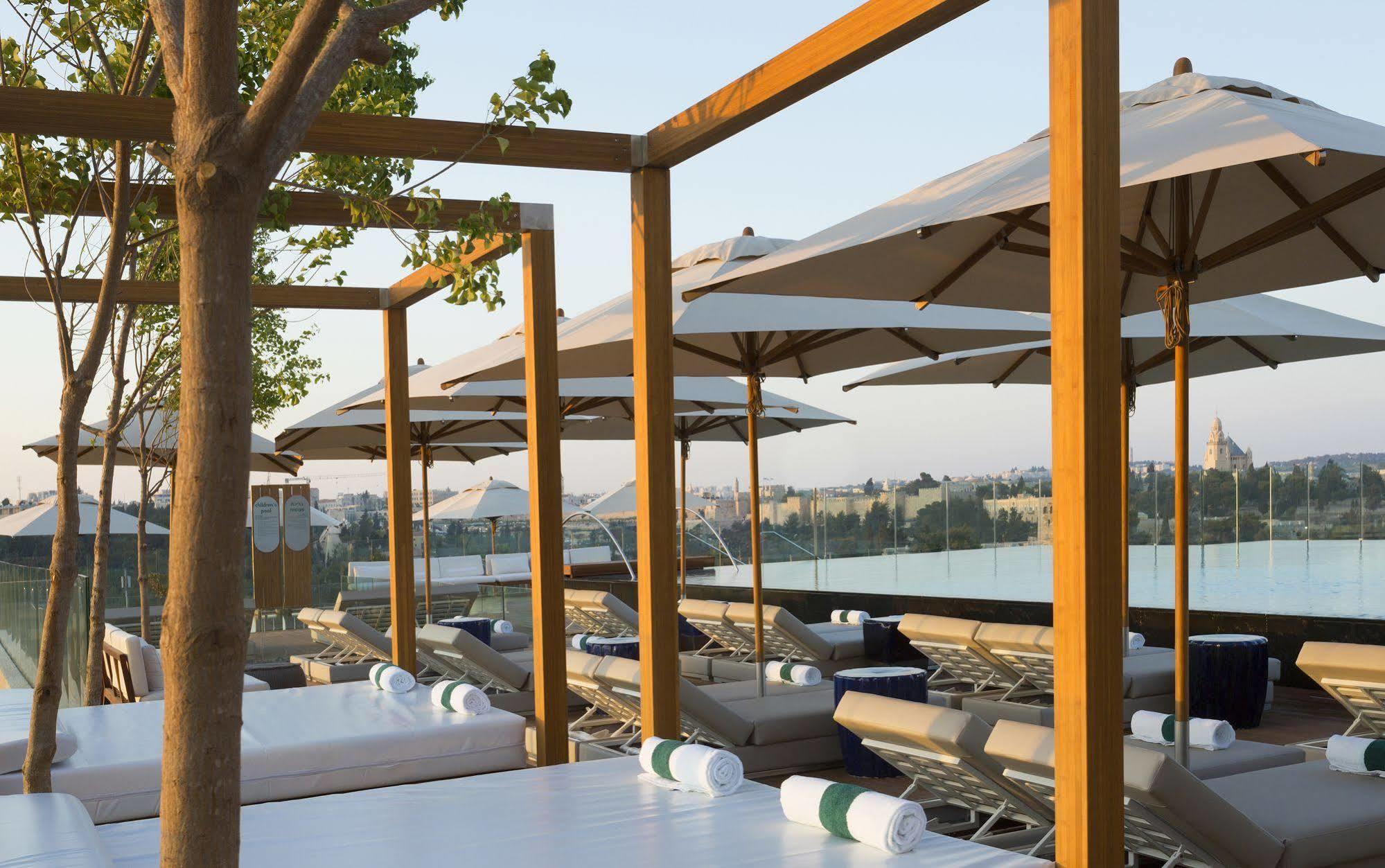 Orient By Isrotel Exclusive Ierusalim Exterior foto The pool at the Westin Palace Madrid