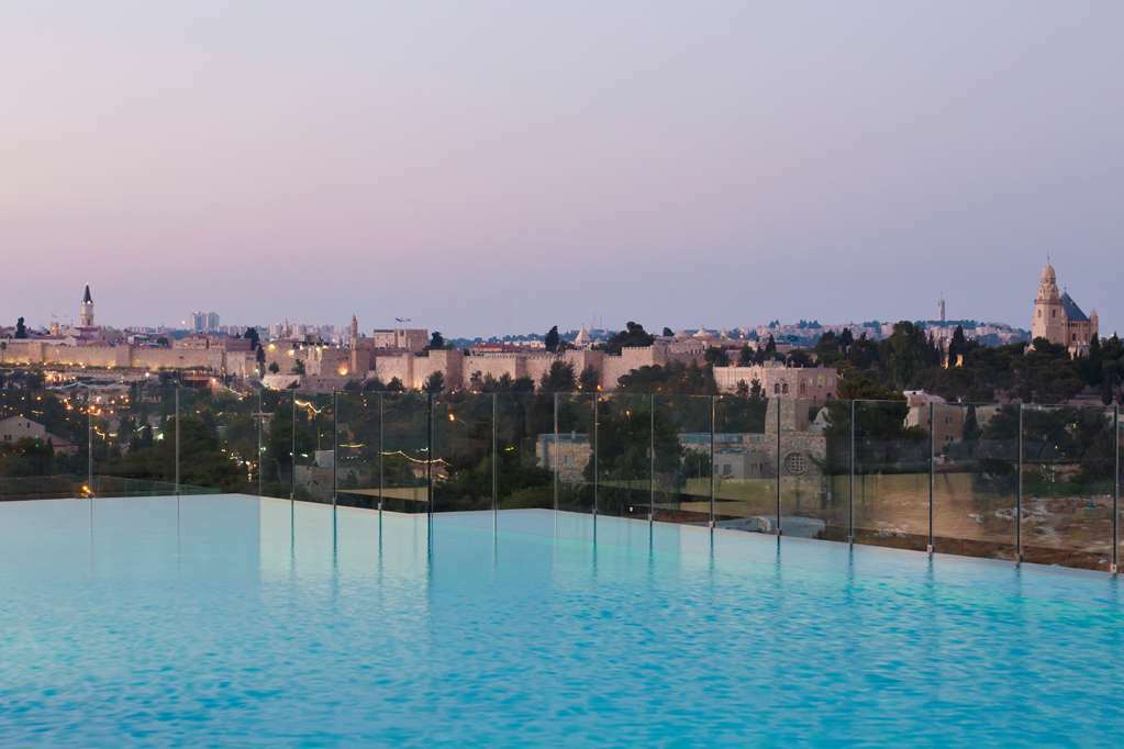 Orient By Isrotel Exclusive Ierusalim Facilități foto The pool at the Four Seasons Hotel Jerusalem